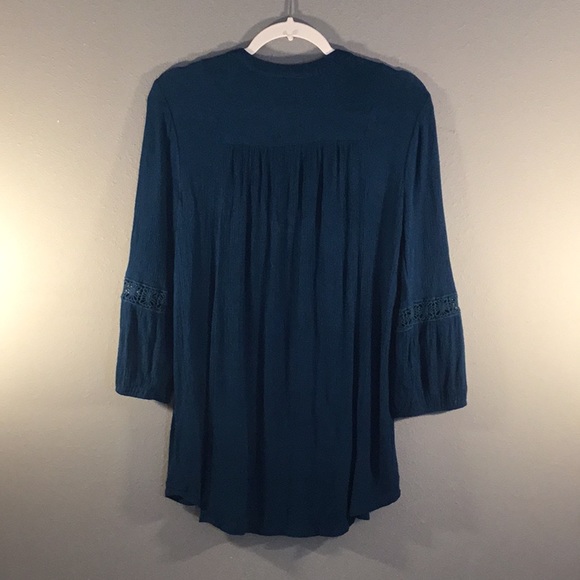 🇺🇸🇺🇸Blue Ladies Blouse by Cato♦️🎊BEST OF TOPS 11/4/19♦️🇺🇸🇺🇸 - Picture 6 of 6